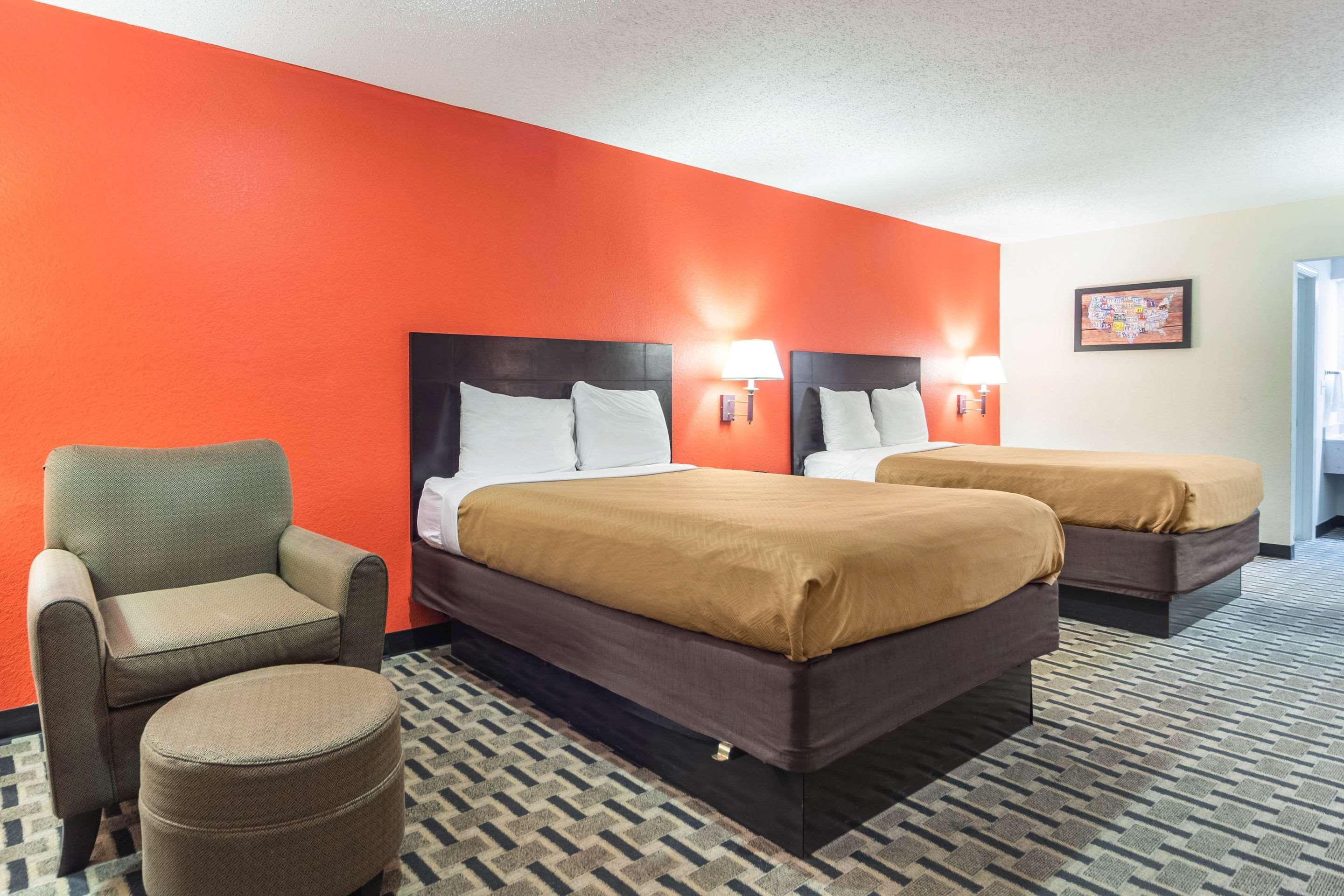 Econo Lodge Laurel Buitenkant foto