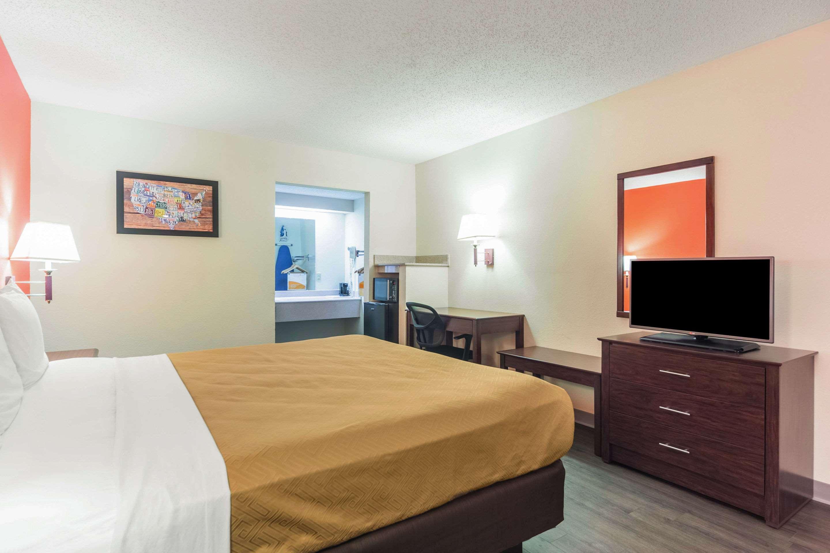 Econo Lodge Laurel Buitenkant foto