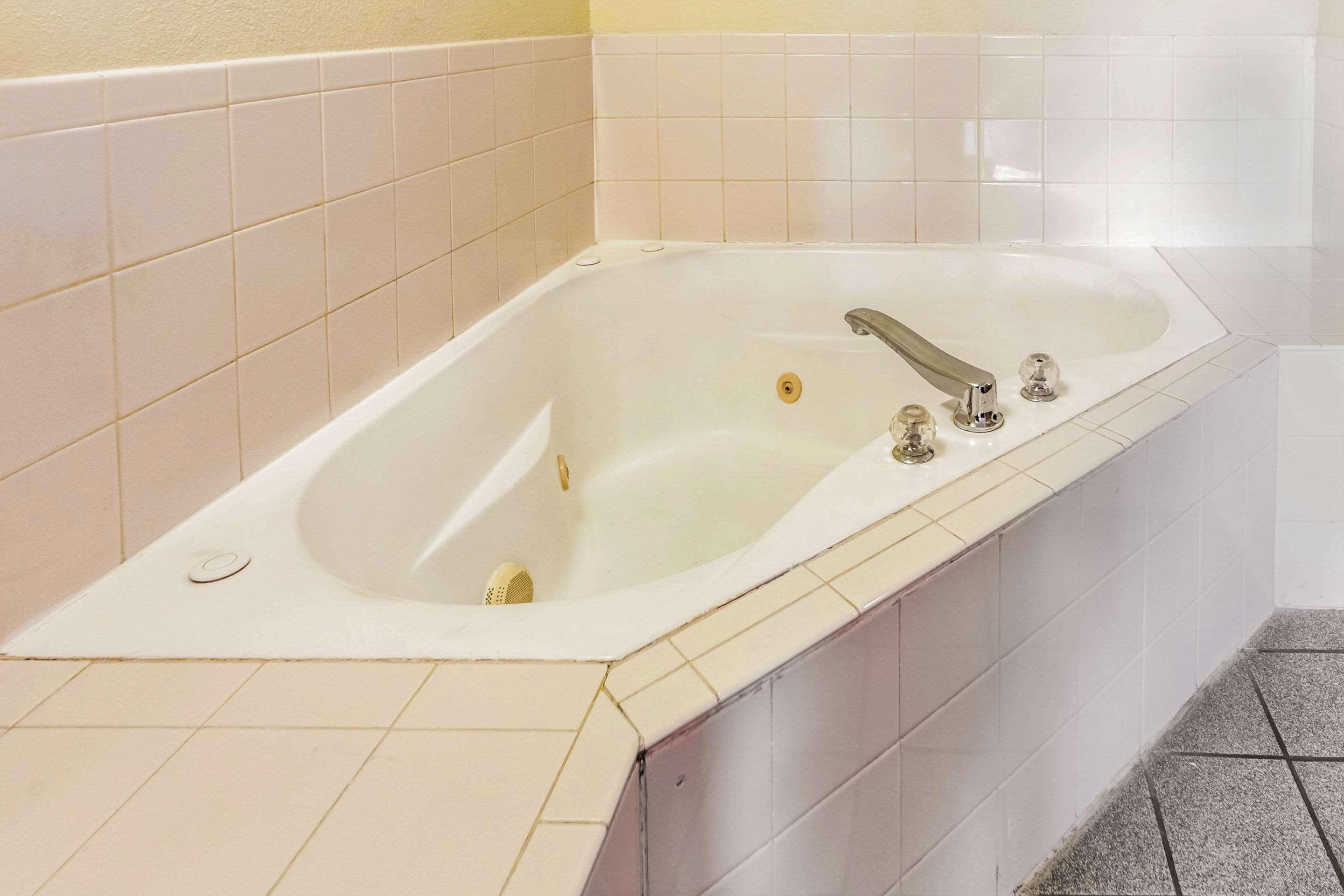 Econo Lodge Laurel Buitenkant foto