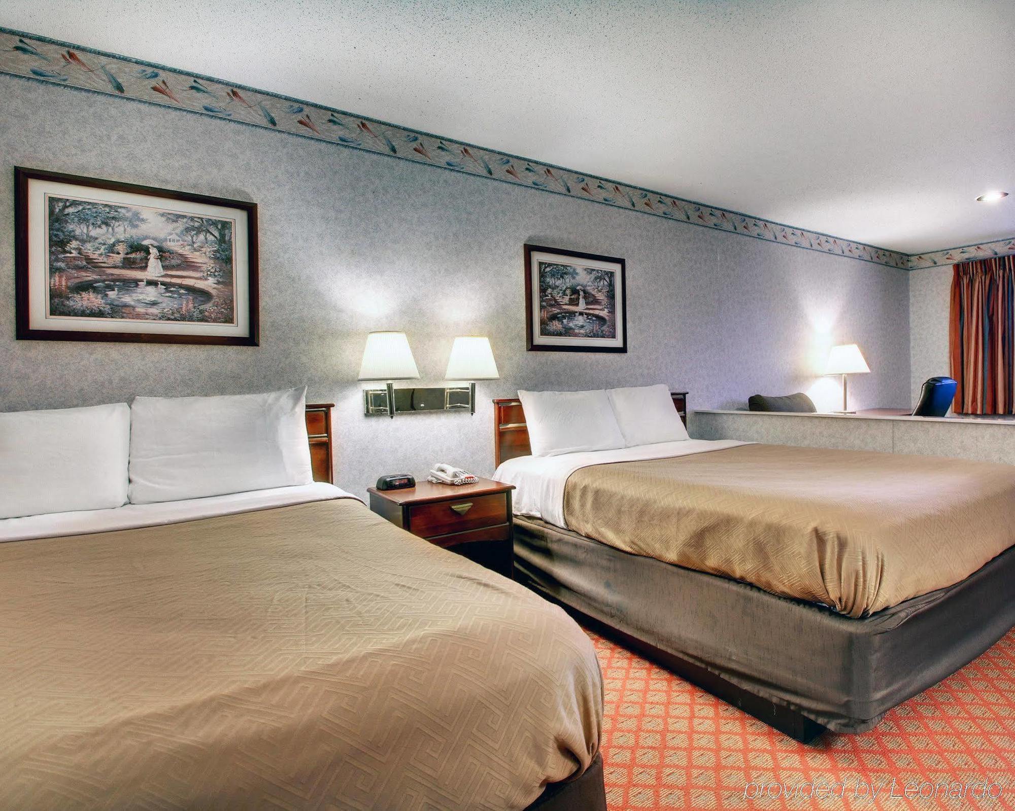 Econo Lodge Laurel Buitenkant foto
